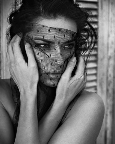 Foto: Vincent Peters, pildil Adriana Lima