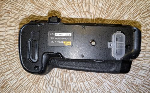 Vertikaalne käepide Nikon D500-le MB-D17 image 2